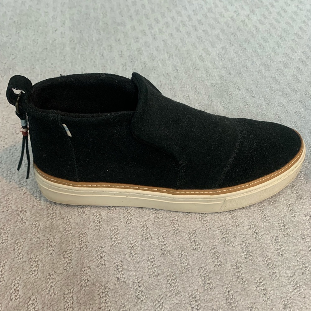 Tom’s Paxton Slip on’s